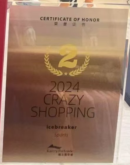 2024 CRAZY SHOPPING · icebreaker